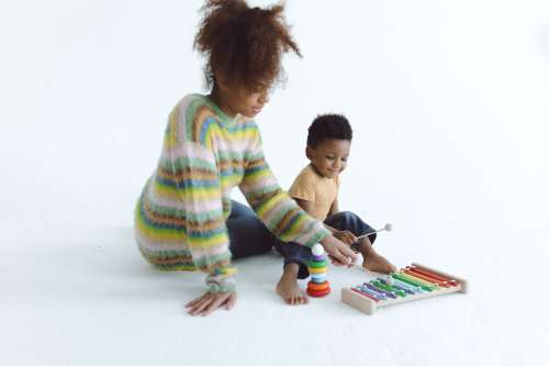 Inscrivez-vous aux ateliers musicaux parent-enfant !